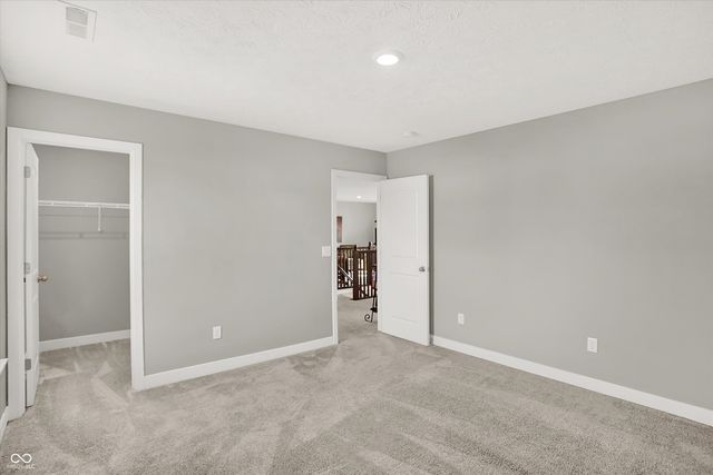 2724 Daisy Court, Columbus, IN 47201