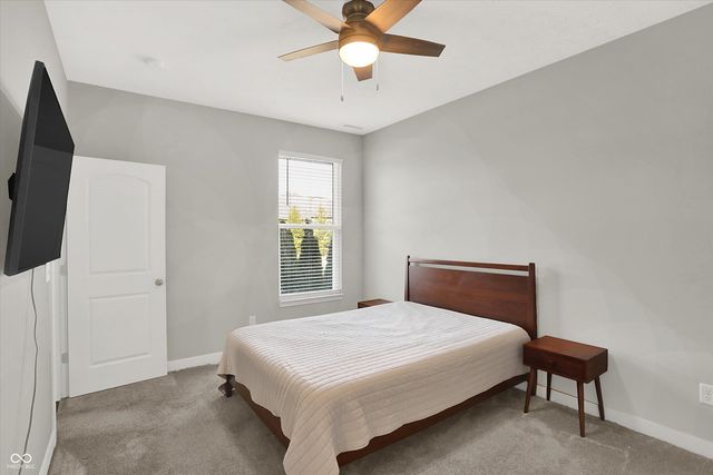 2724 Daisy Court, Columbus, IN 47201