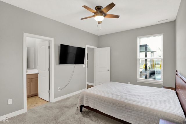 2724 Daisy Court, Columbus, IN 47201