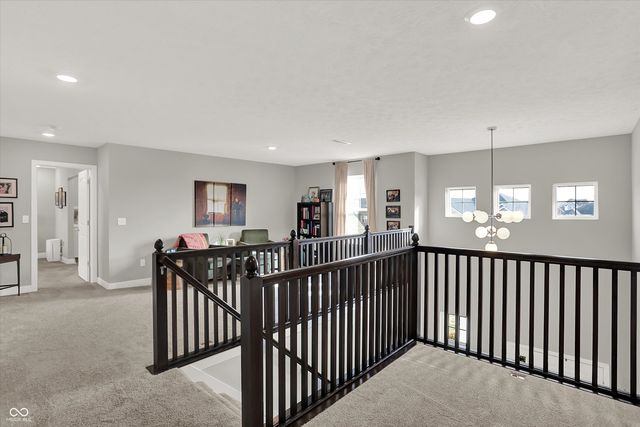 2724 Daisy Court, Columbus, IN 47201