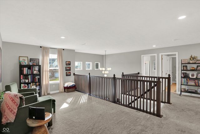 2724 Daisy Court, Columbus, IN 47201