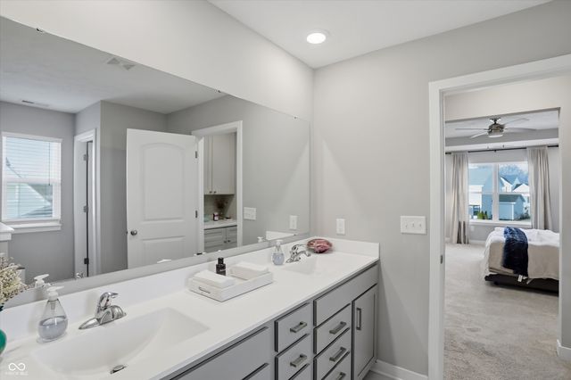 2724 Daisy Court, Columbus, IN 47201