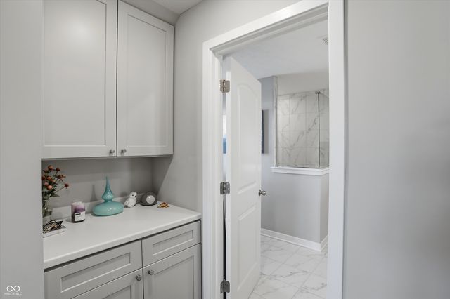 2724 Daisy Court, Columbus, IN 47201