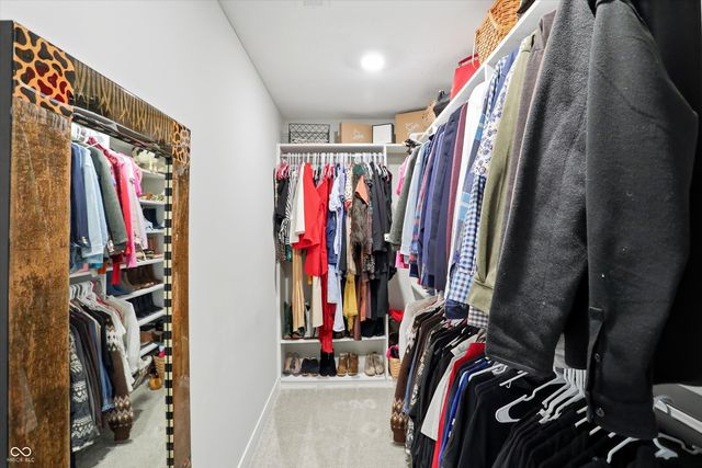 2724 Daisy Court, Columbus, IN 47201