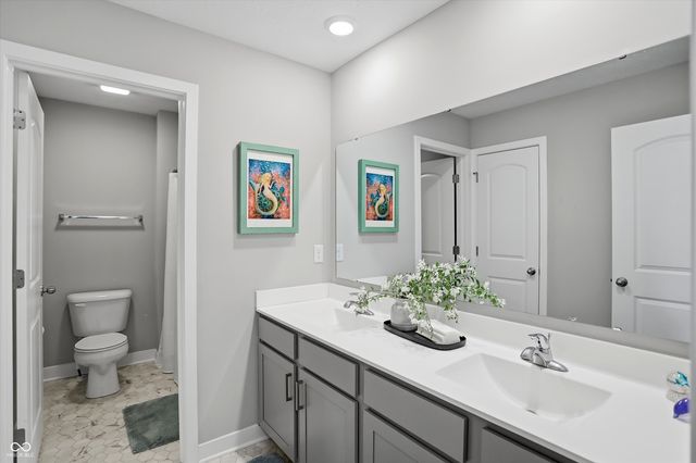 2724 Daisy Court, Columbus, IN 47201