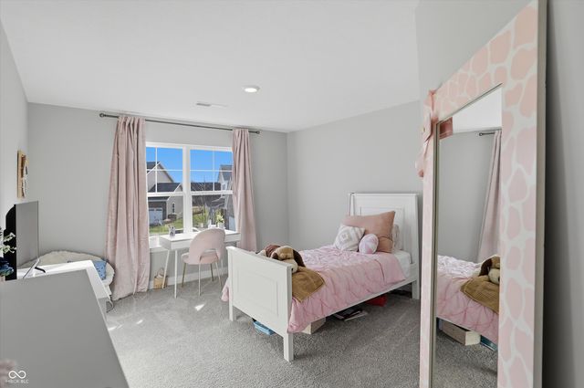 2724 Daisy Court, Columbus, IN 47201