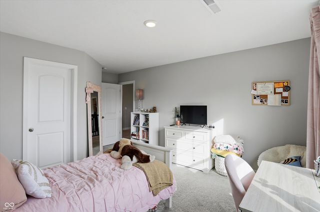 2724 Daisy Court, Columbus, IN 47201