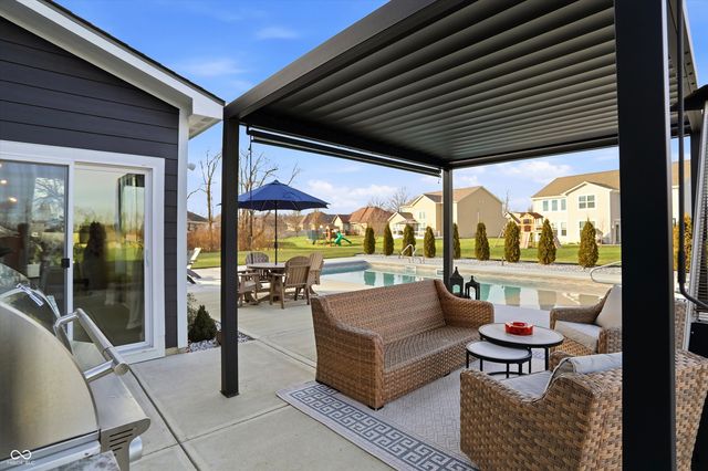 2724 Daisy Court, Columbus, IN 47201