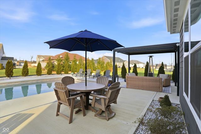 2724 Daisy Court, Columbus, IN 47201