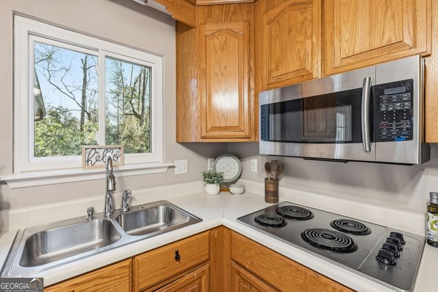 107 Laurel Oak Lane, Warner Robins, GA 31093