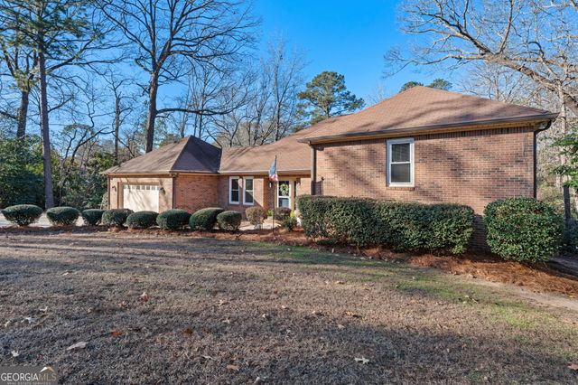 107 Laurel Oak Lane, Warner Robins, GA 31093