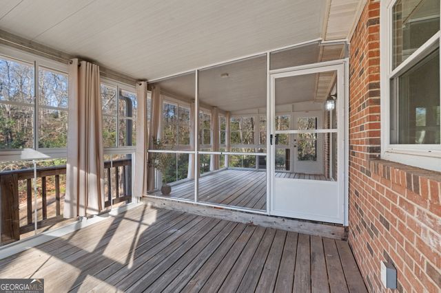 107 Laurel Oak Lane, Warner Robins, GA 31093