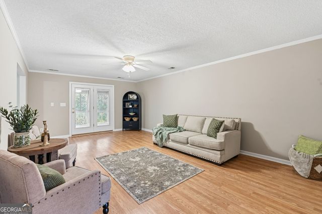 107 Laurel Oak Lane, Warner Robins, GA 31093