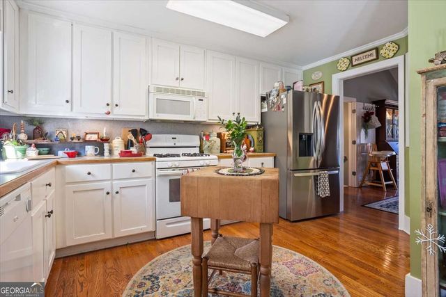 608 Greenleaf Way, Ball Ground, GA 30107