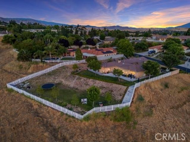 13510 Duccio, Bakersfield, CA 93306