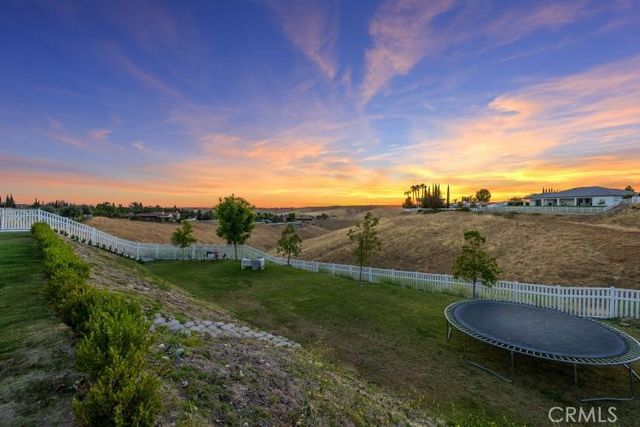 13510 Duccio, Bakersfield, CA 93306