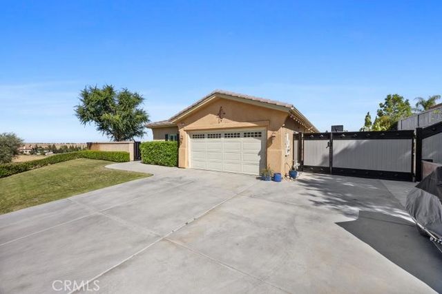 13510 Duccio, Bakersfield, CA 93306