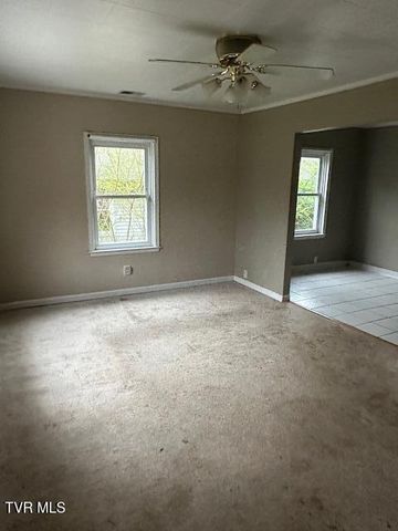 1936 Darnell Drive, Kingsport, TN 37665