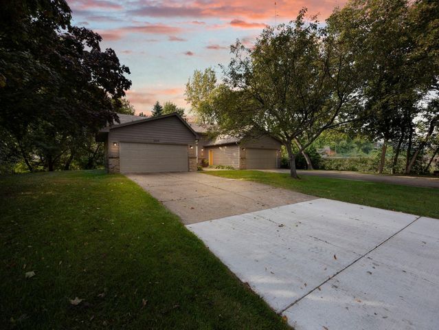 5535-5537 Lindsay Street, Golden Valley, MN 55422