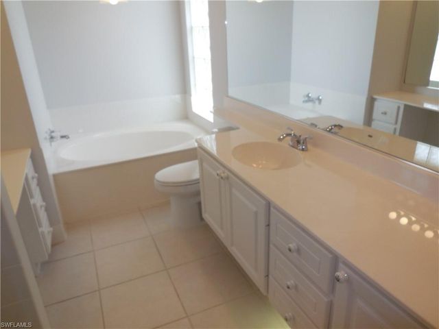 5299 Hawkesbury WAY, Naples, FL 34119