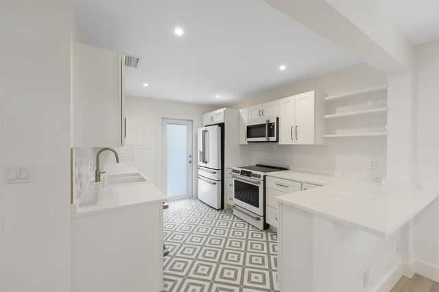 514 52ND Street, West Palm Beach, FL 33407