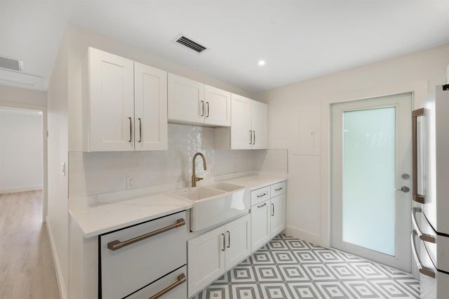 514 52ND Street, West Palm Beach, FL 33407