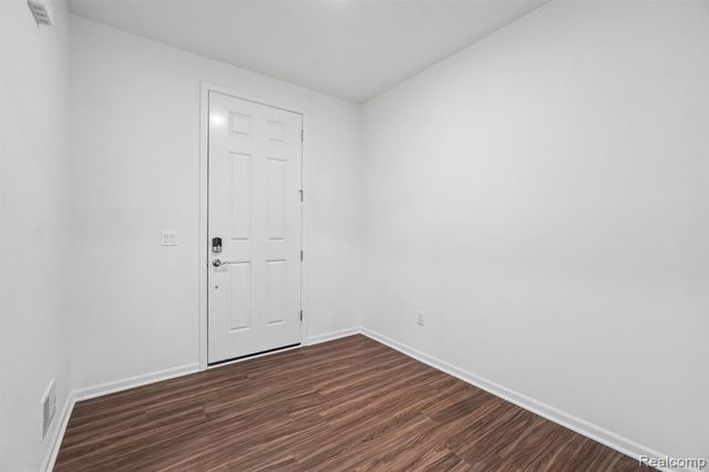 50720 Bellaire Drive, Macomb, MI 48044