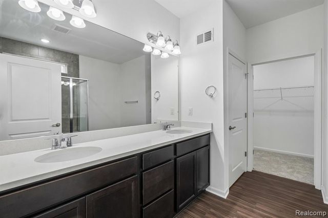 50720 Bellaire Drive, Macomb, MI 48044