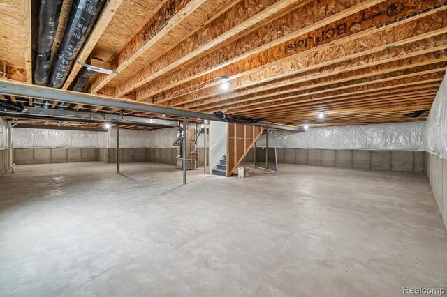 50720 Bellaire Drive, Macomb, MI 48044