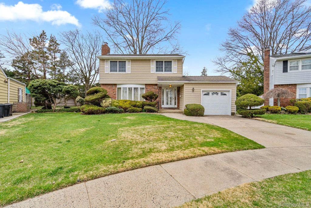 280 Hilda Street, East Meadow, NY 11554