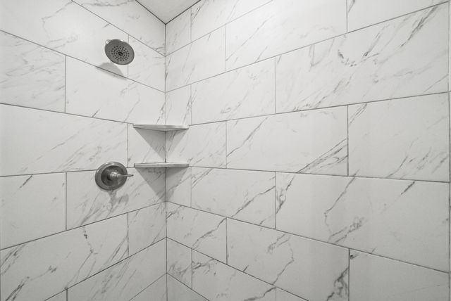 1021 Whitney Dr, Clarksville, TN 37042