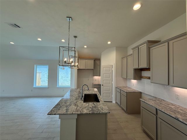 818 Orchard Vale Road, Rosharon, TX 77583