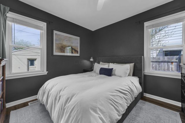 160 Rosslyn Avenue, Columbus, OH 43214