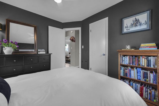 160 Rosslyn Avenue, Columbus, OH 43214