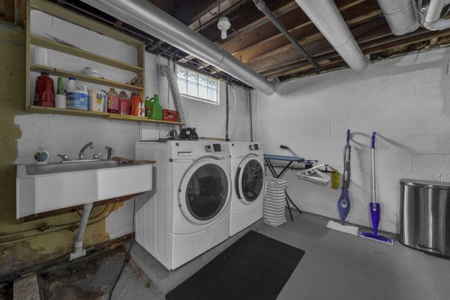 160 Rosslyn Avenue, Columbus, OH 43214