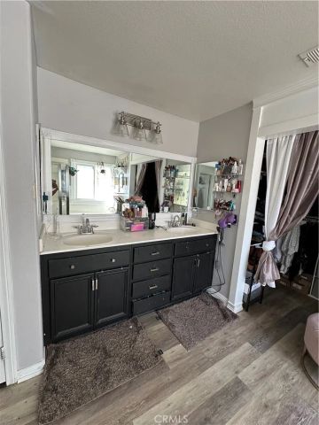 11785 Forest Park Ln, Victorville, CA 92392