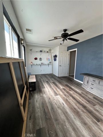 11785 Forest Park Ln, Victorville, CA 92392