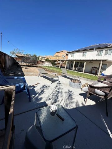 11785 Forest Park Ln, Victorville, CA 92392