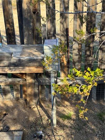 3661 N Amado Road, Golden Valley, AZ 86413