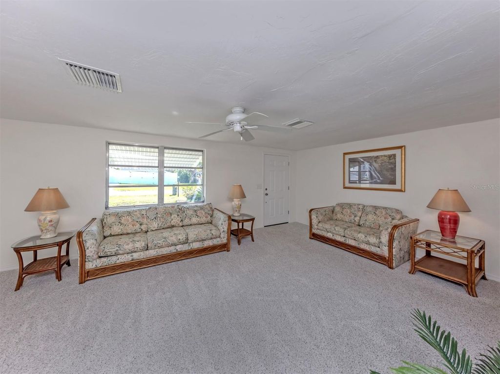 Image 20 of property listing at 3180 FALLOW ROAD, Venice, FL 34293