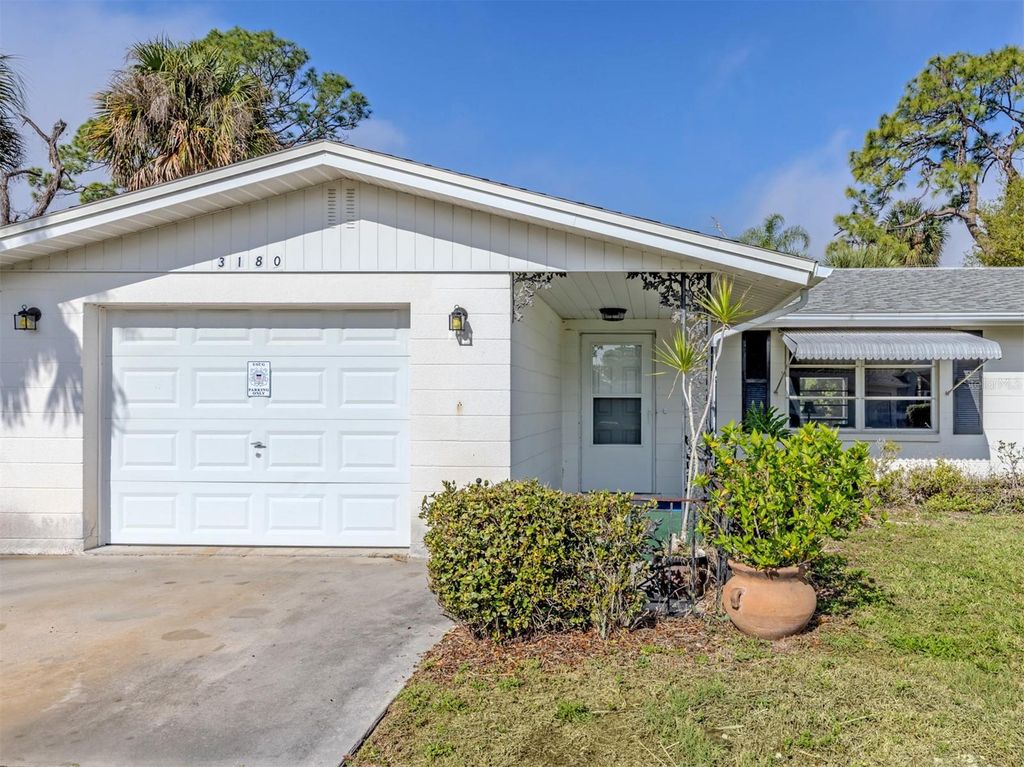 Image 3 of property listing at 3180 FALLOW ROAD, Venice, FL 34293
