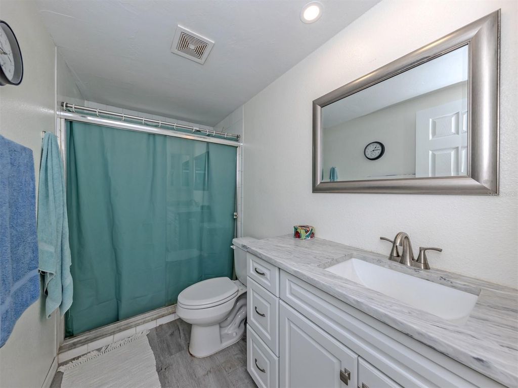 Image 29 of property listing at 3180 FALLOW ROAD, Venice, FL 34293