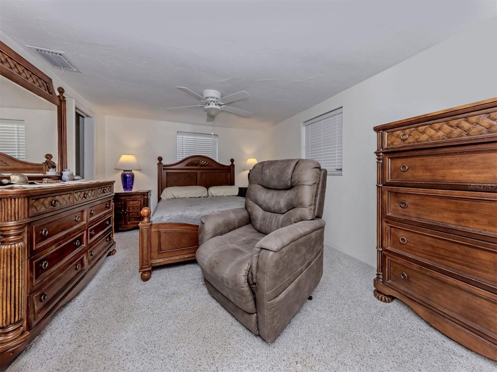 Image 31 of property listing at 3180 FALLOW ROAD, Venice, FL 34293