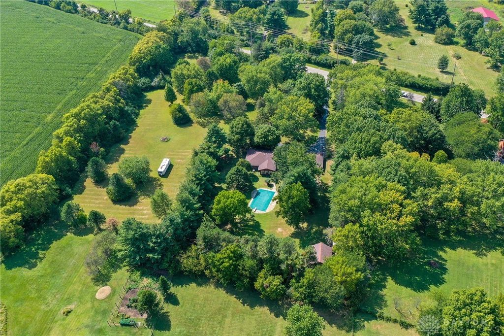 3122 N State Route 741, Franklin, OH 45005