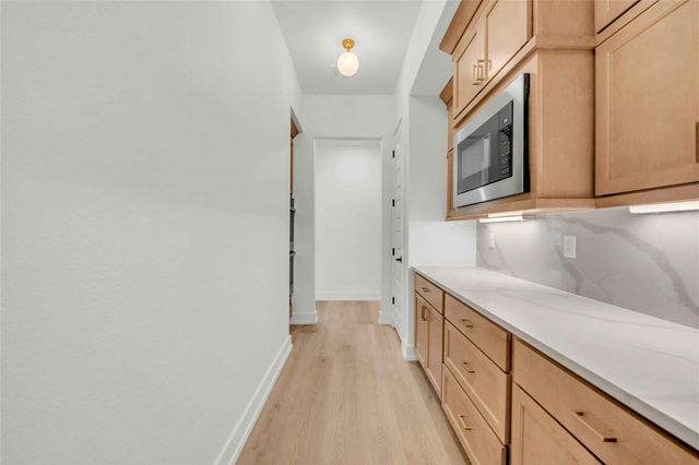 200 Saddle Springs DR, Georgetown, TX 78633