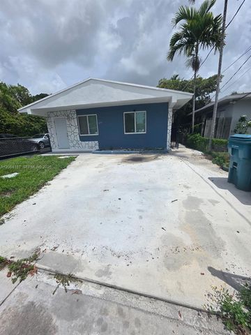 3177 NW 29th St A, Miami, FL 33142
