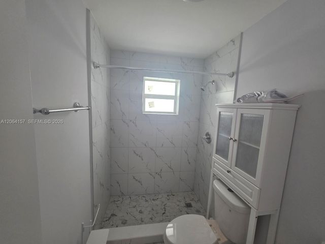 3177 NW 29th St A, Miami, FL 33142