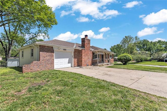 14512 E 37TH Street S, Independence, MO 64055