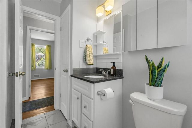 14512 E 37TH Street S, Independence, MO 64055