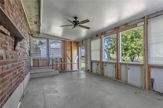 14512 E 37TH Street S, Independence, MO 64055